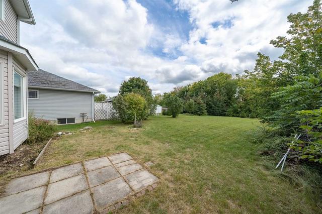 25 Durham St W, House detached with 3 bedrooms, 2 bathrooms and 2 parking in Kawartha Lakes ON | Image 26