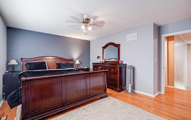 52 Worthington Ave, House detached with 3 bedrooms, 4 bathrooms and 3 parking in Brampton ON | Image 22