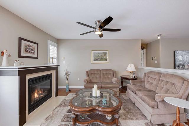 104 Seline Cres, House detached with 2 bedrooms, 3 bathrooms and 6 parking in Barrie ON | Image 3