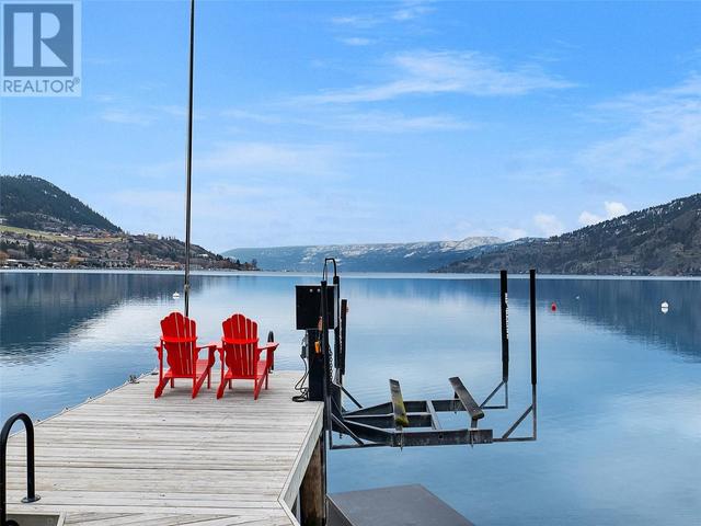 2652 Lakeshore Road, House detached with 4 bedrooms, 3 bathrooms and 7 parking in Vernon BC | Image 1