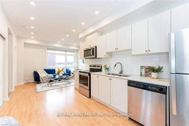 1 Antrin St, House attached with 2 bedrooms, 3 bathrooms and 2 parking in Vaughan ON | Image 3