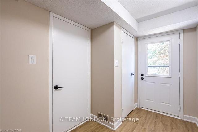 75 - 35 Waterman Ave, Townhouse with 3 bedrooms, 2 bathrooms and 2 parking in London ON | Image 30