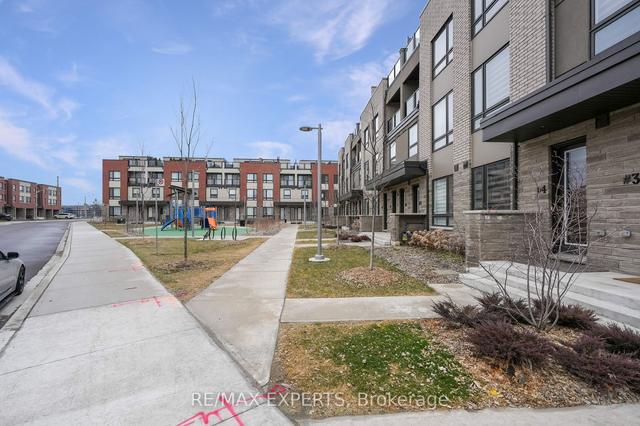 1 - 30 Woodstream Dr, Townhouse with 3 bedrooms, 3 bathrooms and 1 parking in Toronto ON | Image 38