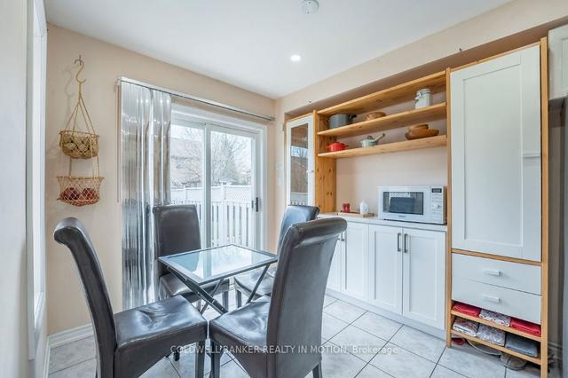 69 Silverdart Cres, House attached with 3 bedrooms, 3 bathrooms and 3 parking in Richmond Hill ON | Image 5