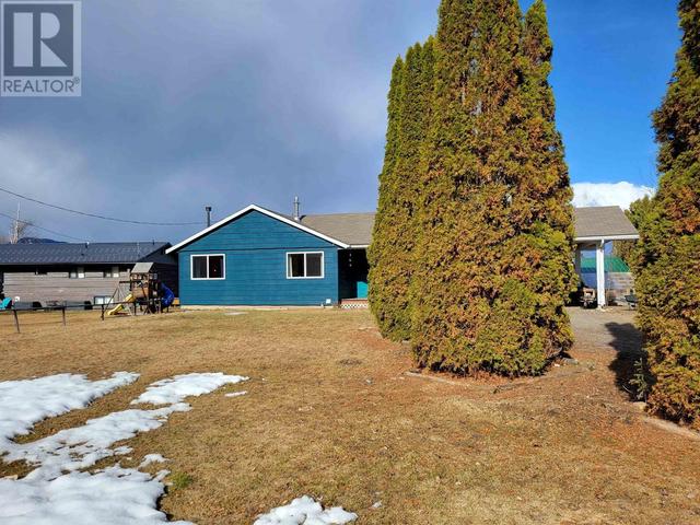 7698 Water Subdivision Loop Road, House detached with 4 bedrooms, 2 bathrooms and null parking in Bulkley Nechako C BC | Image 34