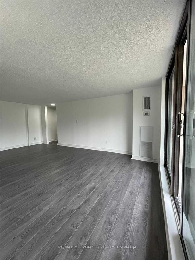 107 - 301 Prudential Dr, Condo with 3 bedrooms, 1 bathrooms and 2 parking in Toronto ON | Image 14