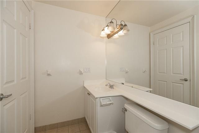 2703 - 3880 Duke Of York Blvd, Condo with 2 bedrooms, 2 bathrooms and 1 parking in Mississauga ON | Image 16