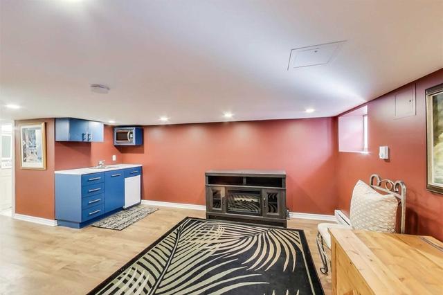 457 Greenwood Ave S, House semidetached with 3 bedrooms, 2 bathrooms and 1 parking in Toronto ON | Image 15