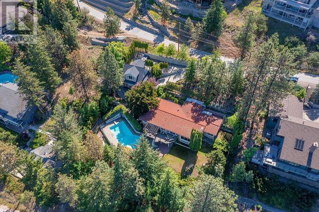 405 Viewcrest Road, House detached with 4 bedrooms, 3 bathrooms and 4 parking in Kelowna BC | Image 40