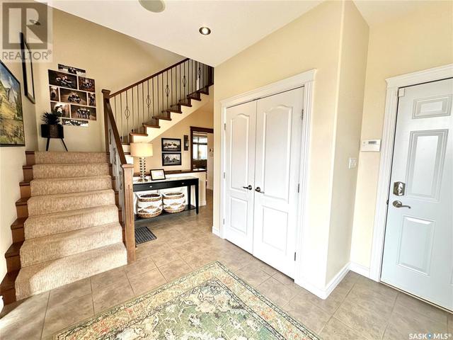 209 Riverbend Place, House detached with 4 bedrooms, 4 bathrooms and null parking in Battleford SK | Image 3