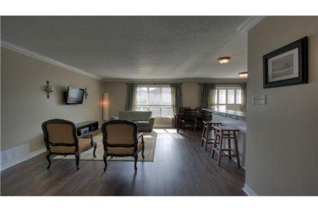 174 Wildwood Tr, House detached with 3 bedrooms, 3 bathrooms and 2 parking in Barrie ON | Image 3