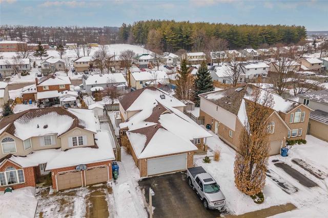 43 Abbeywood Cres, House detached with 4 bedrooms, 4 bathrooms and 4 parking in Guelph ON | Image 1