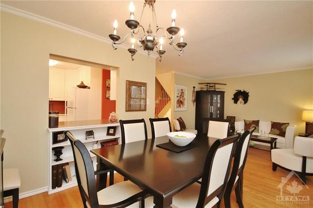 1031 Alenmede Crescent, House detached with 3 bedrooms, 3 bathrooms and 3 parking in Ottawa ON | Image 9