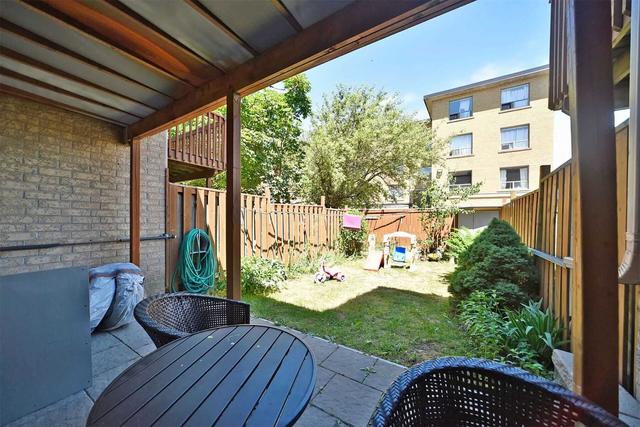 39 Norman Wesley Way, Townhouse with 3 bedrooms, 2 bathrooms and 2 parking in Toronto ON | Image 31