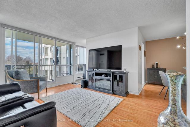 607 - 3077 Weston Rd, Condo with 1 bedrooms, 1 bathrooms and 1 parking in Toronto ON | Image 23
