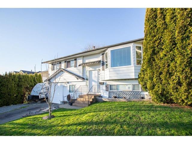 18041 57 Avenue, House detached with 5 bedrooms, 2 bathrooms and 4 parking in Surrey BC | Card Image