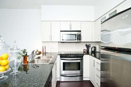 1403 - 15 Windermere Ave, Condo with 1 bedrooms, 1 bathrooms and 1 parking in Toronto ON | Image 2