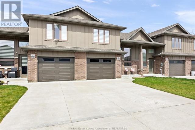 11922 Maitland, House attached with 3 bedrooms, 2 bathrooms and null parking in Windsor ON | Image 2