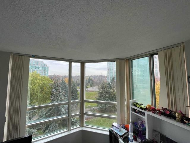 512 - 7805 Bayview Ave, Condo with 2 bedrooms, 2 bathrooms and 1 parking in Markham ON | Card Image