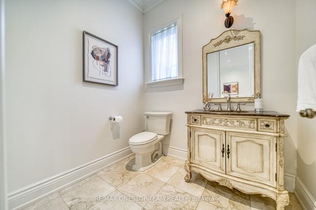17 Kenneth Ave, House detached with 4 bedrooms, 5 bathrooms and 4 parking in Toronto ON | Image 5