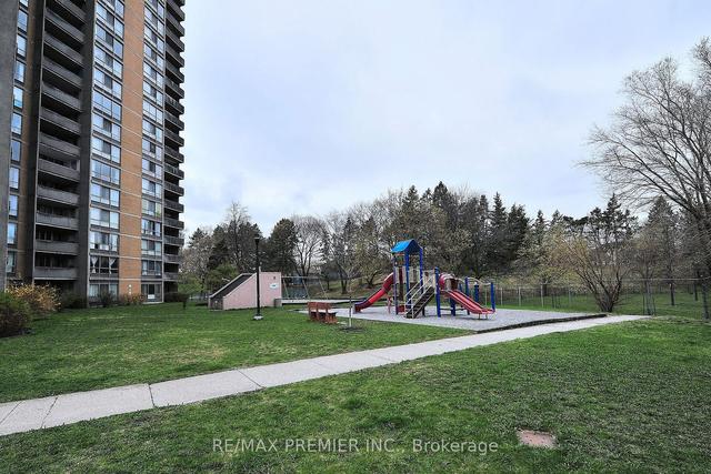 1901 - 10 Martha Eaton Way, Condo with 2 bedrooms, 2 bathrooms and 2 parking in Toronto ON | Image 27