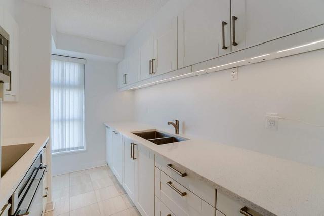 2301 - 50 Lombard St, Condo with 2 bedrooms, 2 bathrooms and 1 parking in Toronto ON | Image 28