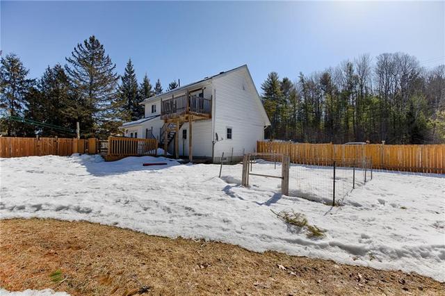 199 Plant Road, House detached with 3 bedrooms, 3 bathrooms and 6 parking in Laurentian Hills ON | Image 26
