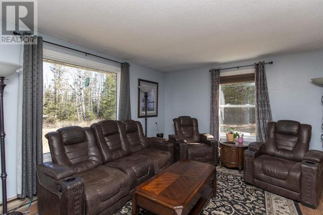2093 Hwy 591, House detached with 3 bedrooms, 1 bathrooms and null parking in Thunder Bay, Unorganized ON | Image 6