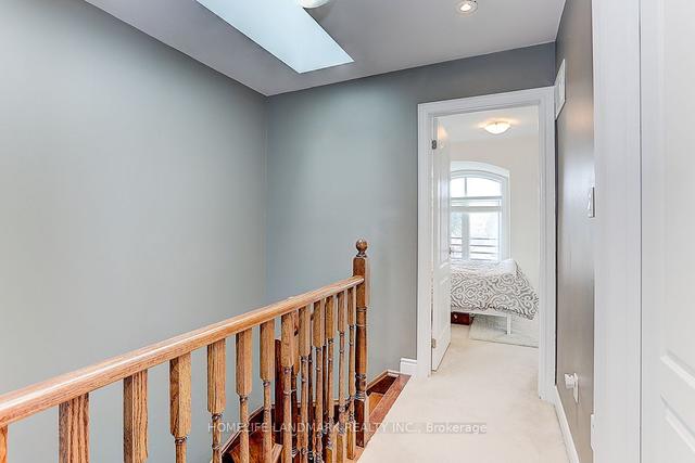 95b Finch Ave W, House attached with 3 bedrooms, 3 bathrooms and 2 parking in Toronto ON | Image 20