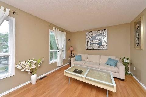 16 - 200 Murison Blvd, Townhouse with 3 bedrooms, 2 bathrooms and 2 parking in Toronto ON | Image 5