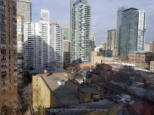 1304 - 1001 Bay St, Condo with 2 bedrooms, 2 bathrooms and 1 parking in Toronto ON | Image 8
