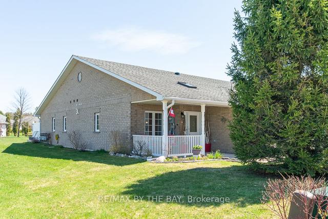 134 Meadow Lane, House attached with 2 bedrooms, 2 bathrooms and 2 parking in Wasaga Beach ON | Image 30