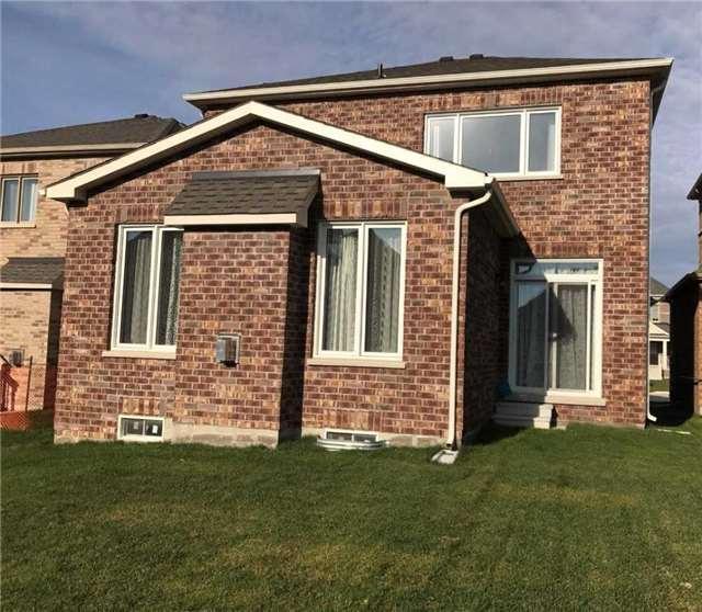 17 Larkfield Cres, House detached with 4 bedrooms, 3 bathrooms and 2 parking in East Gwillimbury ON | Image 19