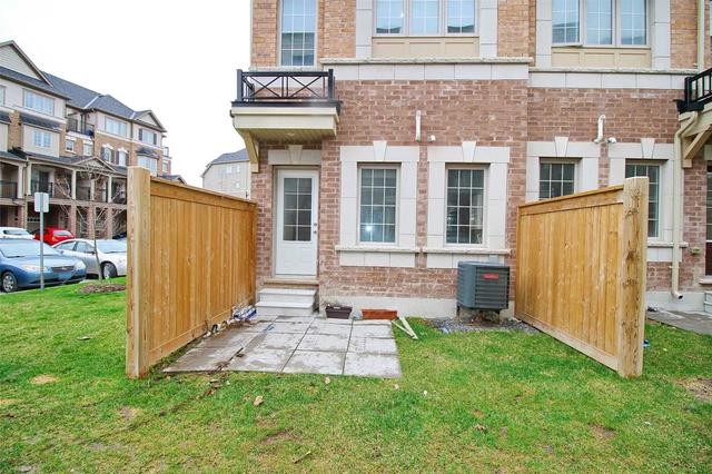 2193 Chevron Prince Path, House attached with 4 bedrooms, 3 bathrooms and 2 parking in Oshawa ON | Image 35