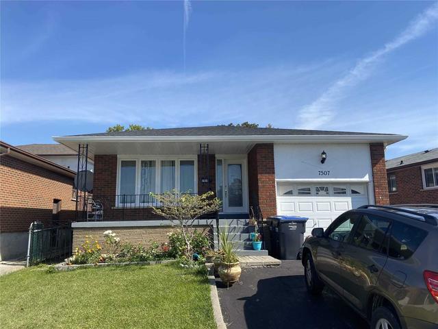 7507 Middlebrook St, House detached with 5 bedrooms, 4 bathrooms and 6 parking in Mississauga ON | Image 1