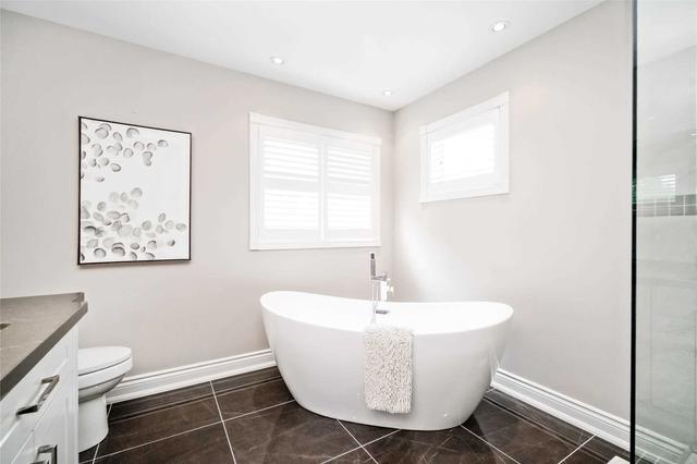 7327 Glamorgan Way, House detached with 4 bedrooms, 5 bathrooms and 5 parking in Mississauga ON | Image 13