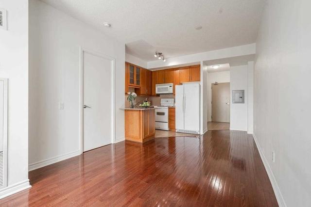 1002 - 60 Byng Ave, Condo with 1 bedrooms, 1 bathrooms and 1 parking in Toronto ON | Image 5
