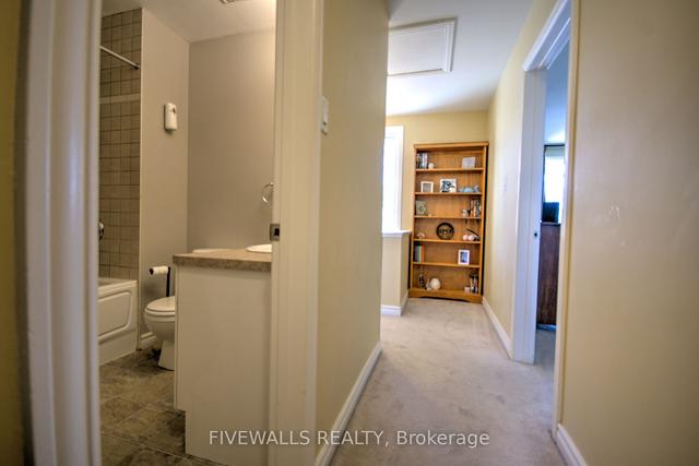 2 - 673 Woodcrest Blvd, Townhouse with 3 bedrooms, 4 bathrooms and 3 parking in London ON | Image 15