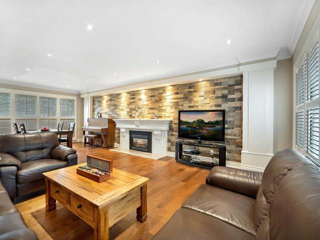 31 Viamede Cres, House detached with 4 bedrooms, 6 bathrooms and 6 parking in Toronto ON | Image 7