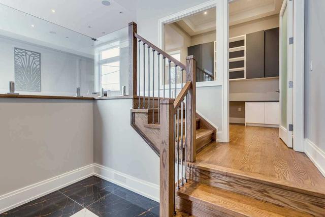 95 Laurelcrest Ave, House detached with 4 bedrooms, 5 bathrooms and 3 parking in Toronto ON | Image 23