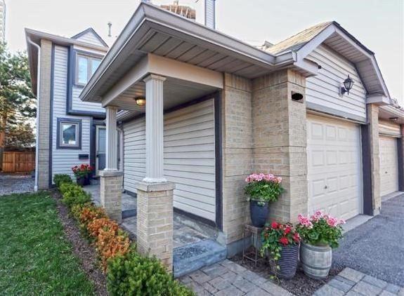 100 - 2275 Credit Valley Rd, Townhouse with 3 bedrooms, 4 bathrooms and 4 parking in Mississauga ON | Image 2