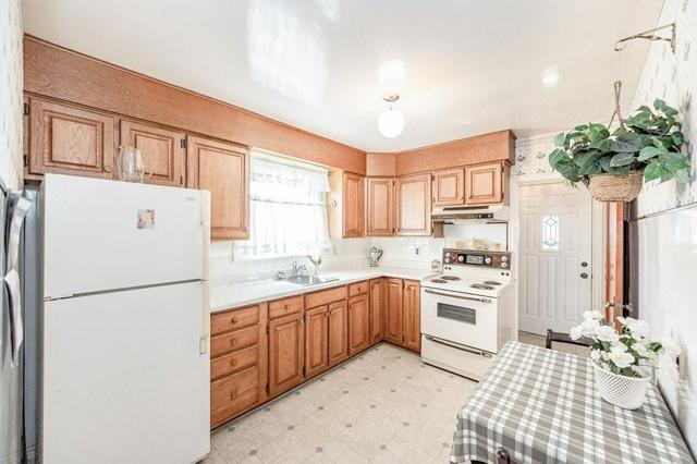 289 East 13th Street, House detached with 3 bedrooms, 1 bathrooms and 5 parking in Hamilton ON | Image 15