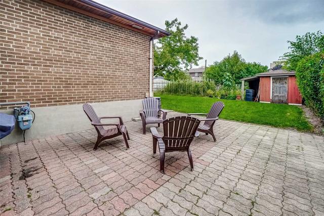 15 Byworth Blvd, House detached with 3 bedrooms, 4 bathrooms and 6 parking in Toronto ON | Image 35
