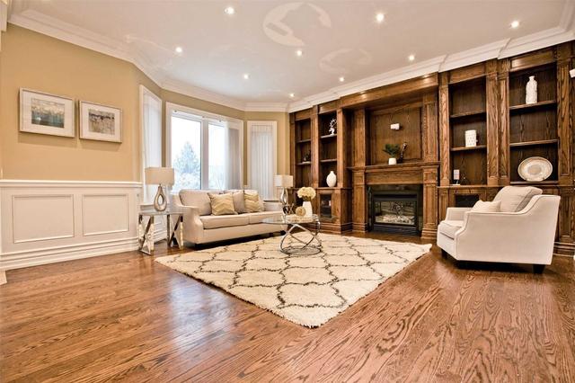 233 Olive Ave, House detached with 4 bedrooms, 5 bathrooms and 6 parking in Toronto ON | Image 4