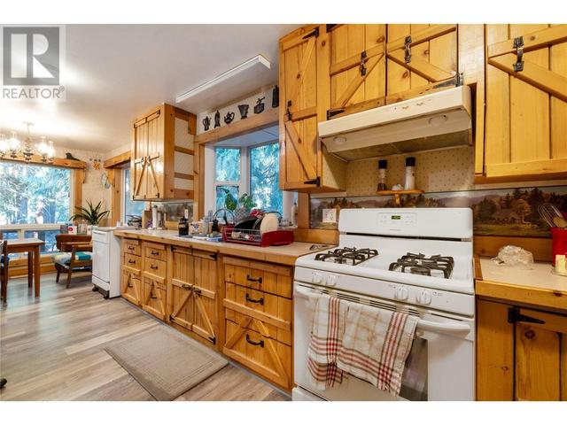 1289 Imai Road, House detached with 1 bedrooms, 1 bathrooms and null parking in Columbia Shuswap F BC | Image 8