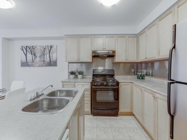 1106 Houston Dr N, House semidetached with 3 bedrooms, 3 bathrooms and 2 parking in Milton ON | Image 12