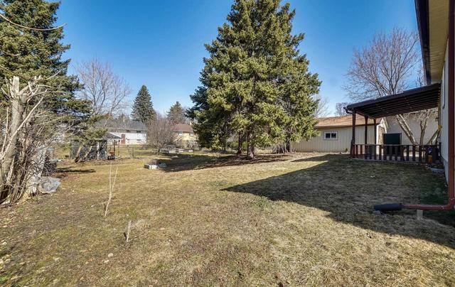 1037 Elgin St, House detached with 3 bedrooms, 1 bathrooms and 7 parking in Newmarket ON | Image 17