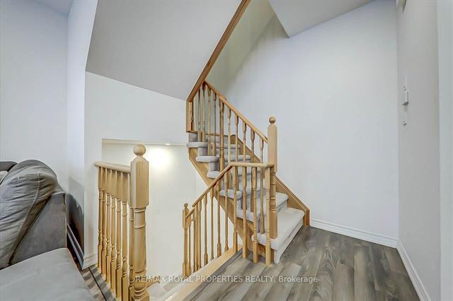 2430 Nantucket Chse, Townhouse with 2 bedrooms, 3 bathrooms and 2 parking in Pickering ON | Image 28