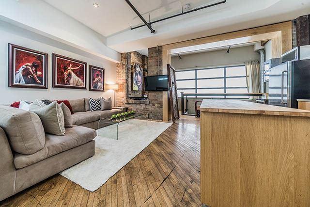 3 - 189 Queen St E, Condo with 1 bedrooms, 2 bathrooms and 1 parking in Toronto ON | Image 3