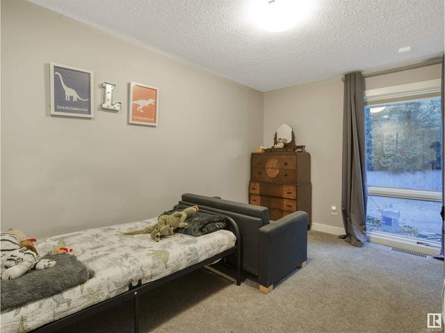 84 Valleyview Cr Nw, House detached with 6 bedrooms, 3 bathrooms and null parking in Edmonton AB | Image 38